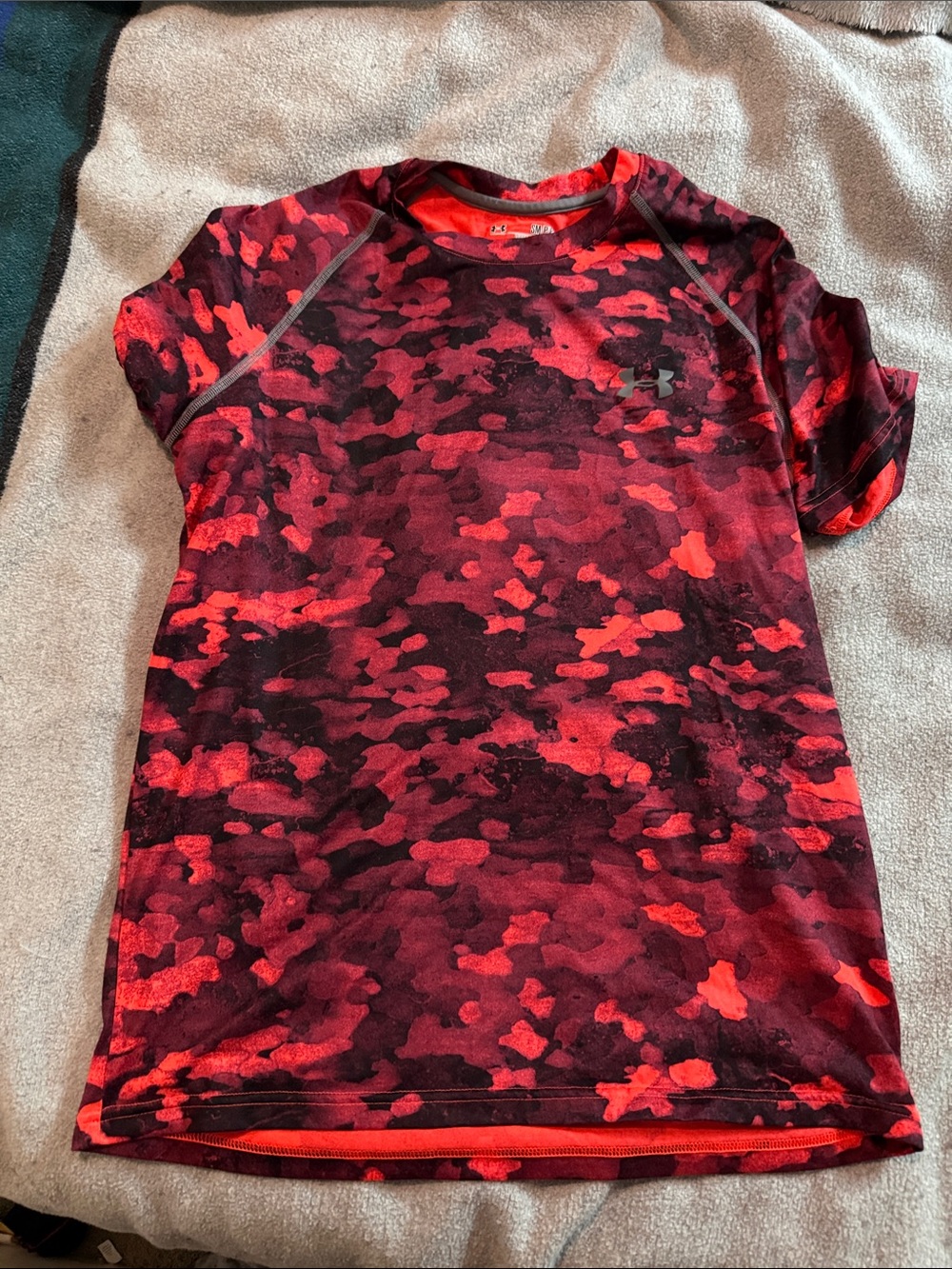 Under Armour Red Camo Active Tee for Men